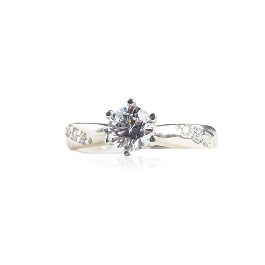 anillo de compromiso, anillo con diamante, anillo de piedra, anillo de compromiso de plata, anillo con piedra grande, anillo de pareja, anillo de plata, anillo delgado