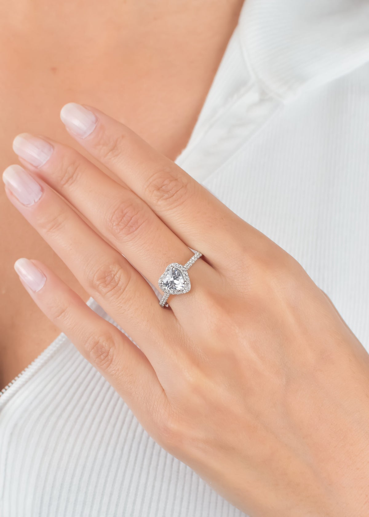 anillo de promesa, anillo de piedra corazon, anillo de corazon, anillo grande, anillo de plata,anillo plateado, anillo con piedras, anillo de compromiso, anillo de promesa