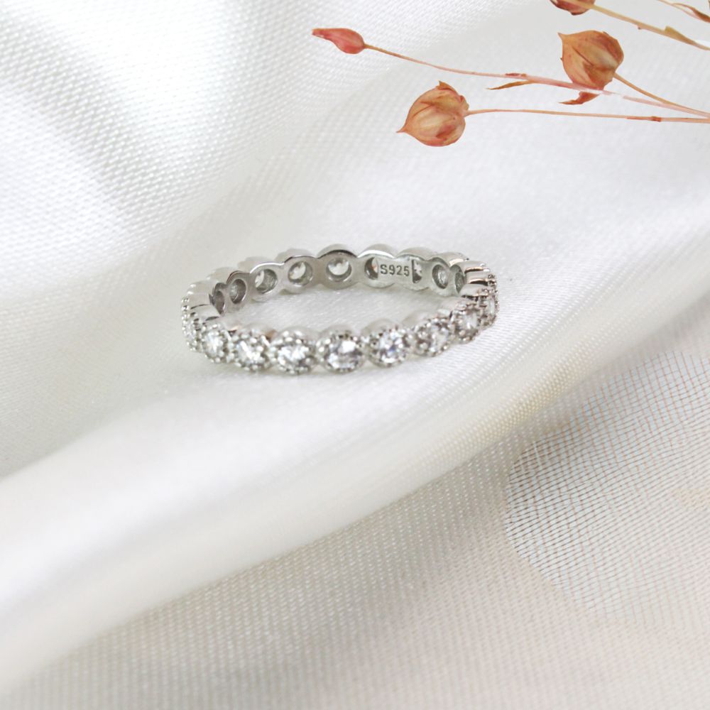 anillo con piedras, anillo delicado, anillo de plata, anillo plateado, anillo de compromiso, anillo con piedras, anillo churumbela, anillo para madres