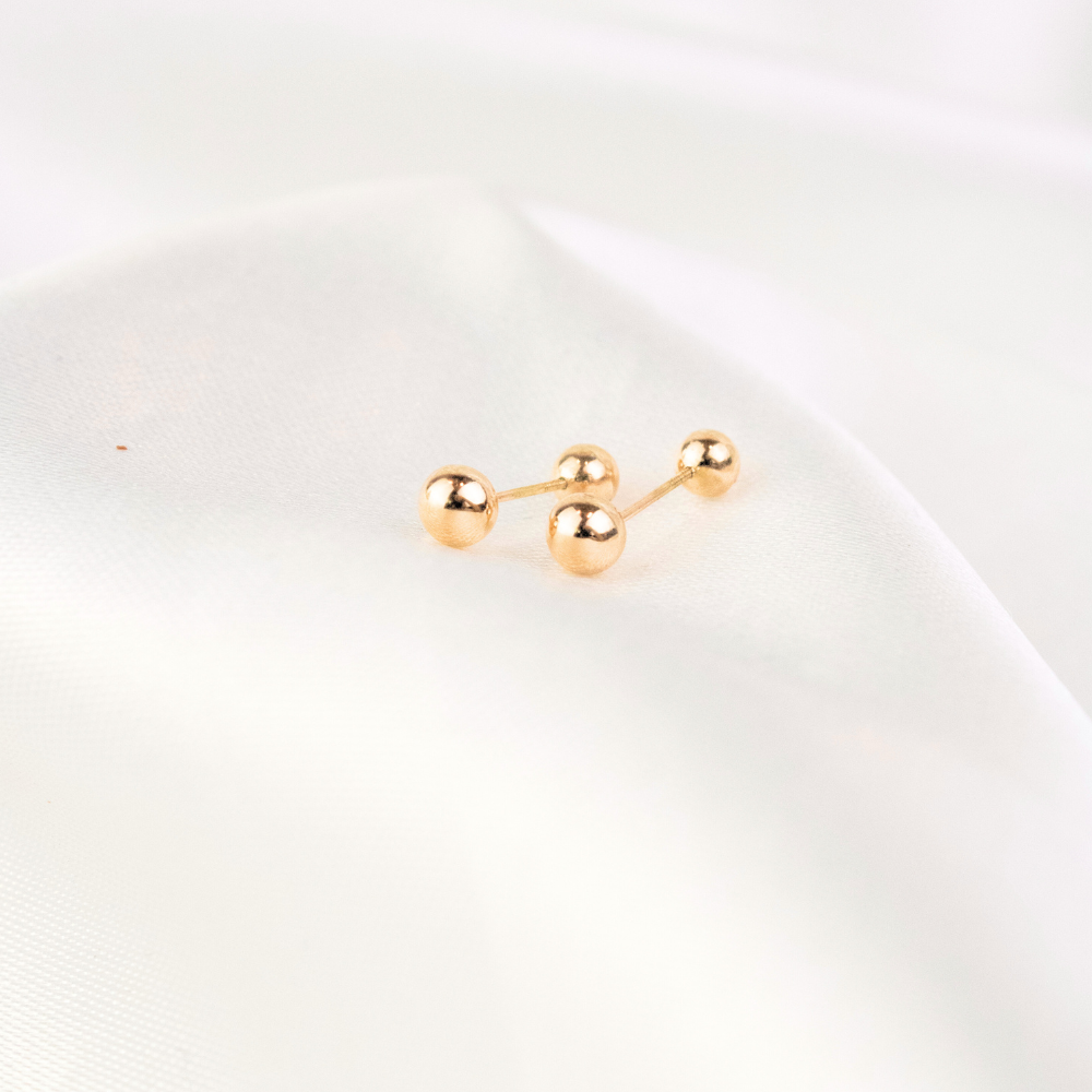 arete para bebe, arete para recien  nacido, arete de bolita, arete de oro