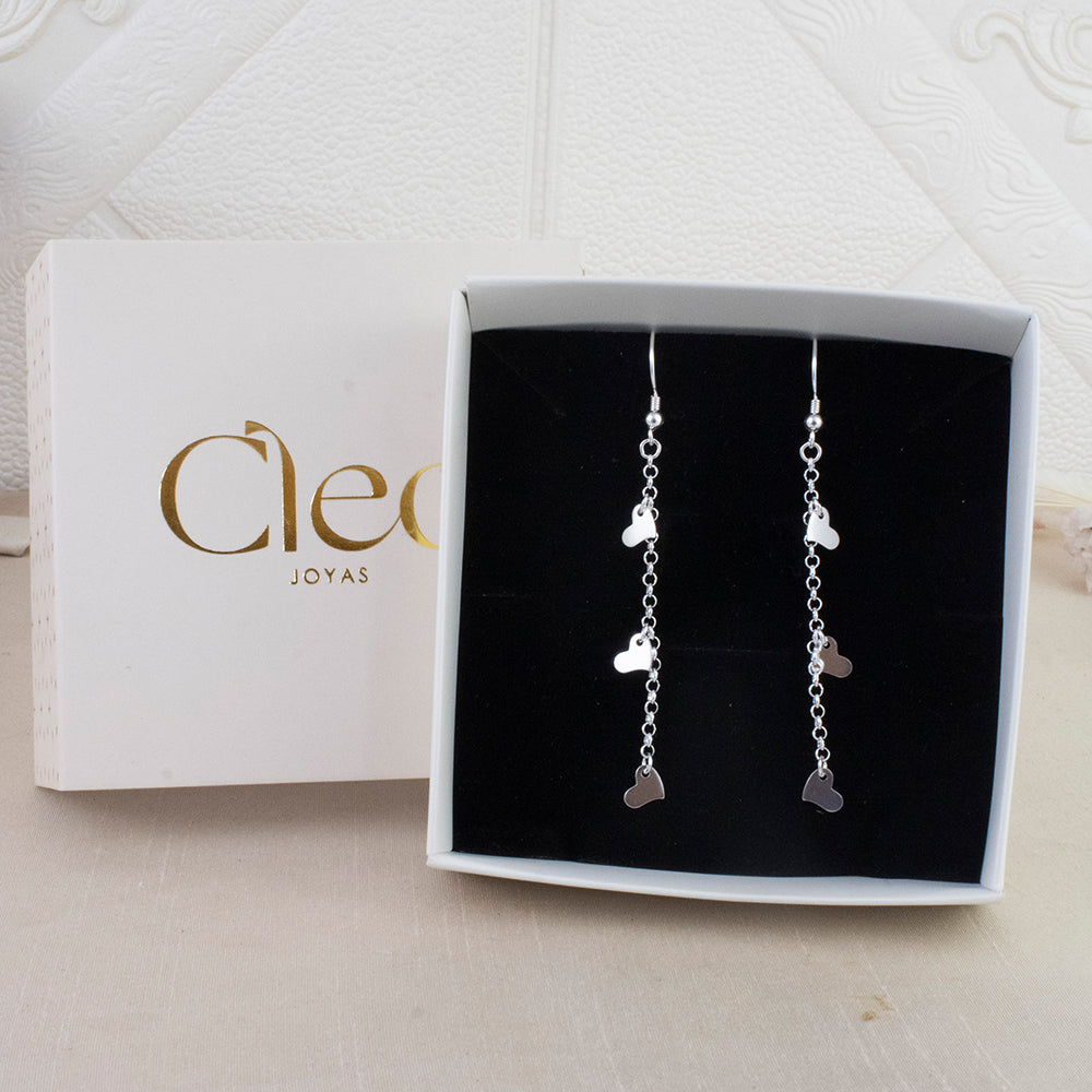 Aretes Largo 3 Corazones Plata